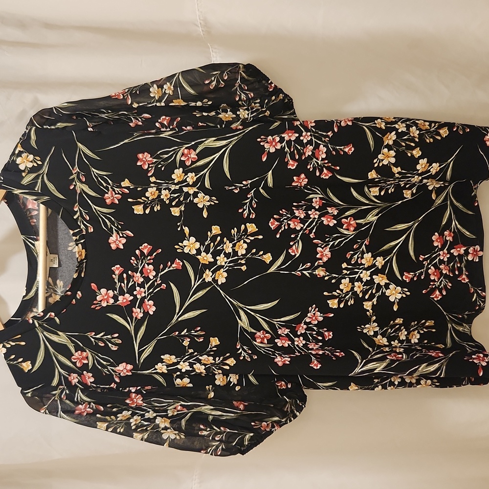 Floral Blouse with Sheer Sleeves